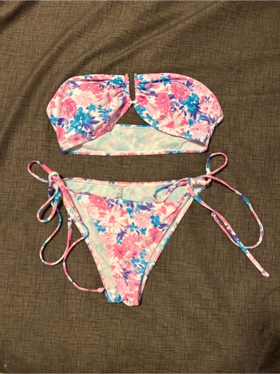 Other - Pink & Blue Floral Bandeau Bikini Top